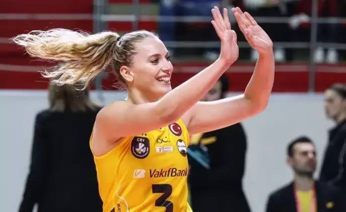Cansu Özbay'ın dönüşü muhteşem oldu. Büyüledi - Fotoğraf: 6